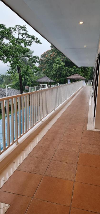 Villa Aurora Tjisarua Exterior foto