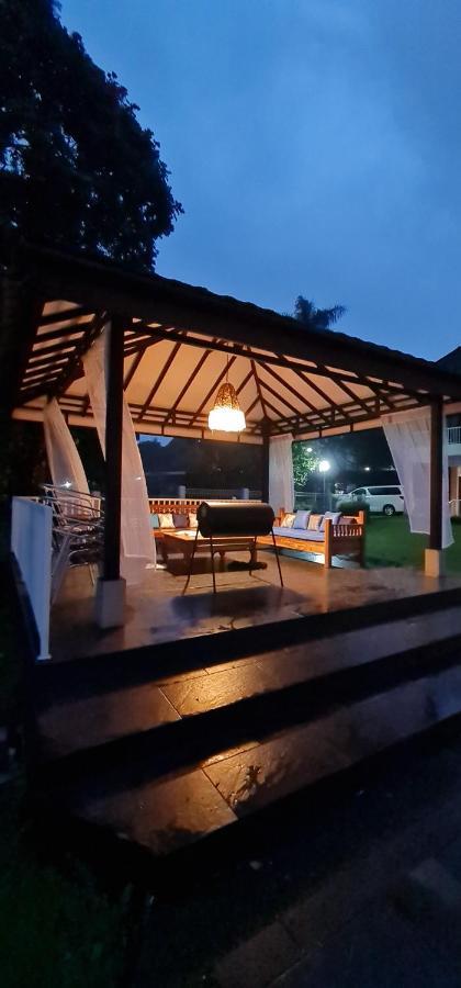 Villa Aurora Tjisarua Exterior foto