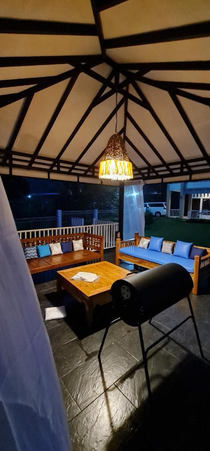 Villa Aurora Tjisarua Exterior foto
